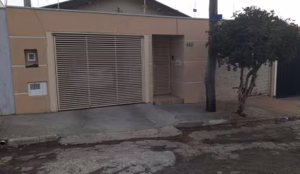 Casa com 2 dormitórios à venda, 164 m² por R$ 400.000,00 - Centro - Elias Fausto/SP
