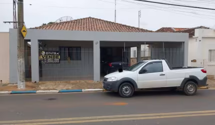 Casa com 2 dormitórios à venda, 150 m² por R$ 750.000,00 - Cardeal - Elias Fausto/SP