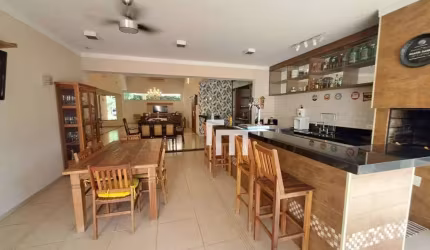 Casa de Condomínio com 4 Quartos à venda, 400m² - Jardim Cedro