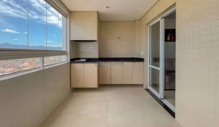 Apartamento à Venda em Praia Grande com 1 quarto, 1 suíte, e 2 vagas de garagem
