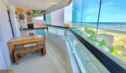 Apartamento à venda em Praia Grande frente mar com 2 dorms, churrasqueira carvão