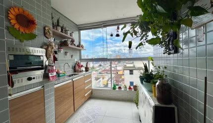 Apartamento à venda em Praia Grande no Canto do Forte com 2 Dormitórios