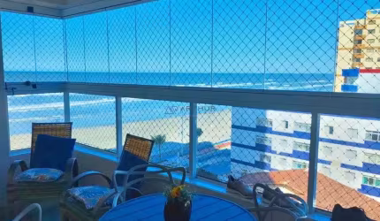 Apartamento à Venda em Mongaguá com 2 quartos, 2 banheiros, 1 vaga e 79m²