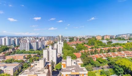Apartamento com 2 dormitórios sendo 1 suíte à venda na rua Anita Garibaldi, 1855 com 76m2 com a melhor posição solar(leste)