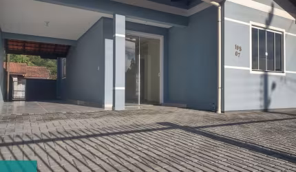 Casa com 3 quartos para alugar na Rua vitória, 193, Testo Rega, Pomerode, 80 m2 por R$ 2.500