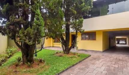 Maravilhosa Casa à Venda 5 Dormitórios no Ahú