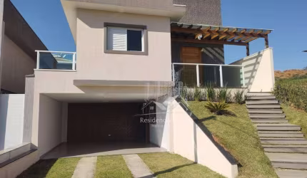 Casa com 3 dormitórios à venda, 170 m² por R$ 940.000 - Residencial Fogaça - Jacareí/SP