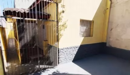 Casa com 2 quartos à venda na Vila Granada, São Paulo  por R$ 480.000