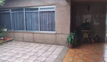 Casa com 4 quartos à venda no Jardim Brasília (Zona Leste), São Paulo  por R$ 1.200.000