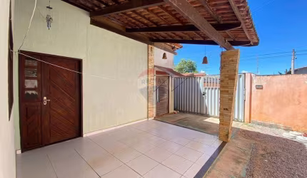 Casa com 2 quartos uma suíte e escritório em Cajupiranga