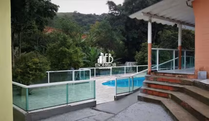 Chácara para Venda em Ribeirão Pires, 2 dorm(s), 10 vaga(s), 1.600 m2 de área total