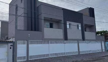 Casa com 2 dormitórios à venda, 52 m² por R$ 365.000 - Boqueirão - Praia Grande/SP