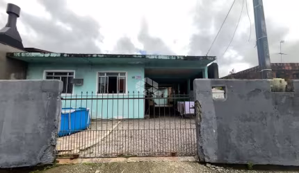 DUAS CASAS A VENDA NO MESMO TERRENO NO BAIRRO FORQUILHAS - SÃO JOSÉ NO VALOR DE R$ 450.000