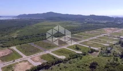 TERRENO EM CONDOMÍNIO A VENDA JUNTO AS PRAIS DO NORTE DA ILHA