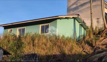 CASA À VENDA SENDO 3 DORMITÓRIOS/ QUARTOS EM ANTONIO CARLOS POR R$180,200,00