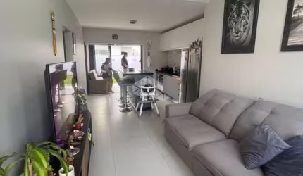 CASA COM 2 DORMITÓRIOS/QUARTOS SENDO 1 SUÍTE EM PALHOÇA SC, NO BAIRRO BELA VISTA Á VENDA POR R$ 535.000,00.