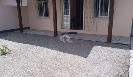 CASA COM 2 DORMITÓRIOS/ QUARTOS EM PALHOÇA SC, BAIRRO PRAIA DE FORA À VENDA POR R$ 450.000,00.