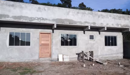 CASA COM 2 DORMITÓRIOS/ QUARTOS EM SÃO JOSÉ SC, BAIRRO FORQUILHAS À VENDA POR R$ 450.000,00.