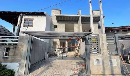 Casa com 2 dormitórios à venda, 90 m² por R$ 490.000,00 - Igara - Canoas/RS