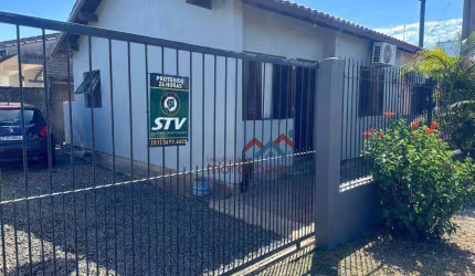 Casa com 2 dormitórios à venda, 50 m² por R$ 330.000,00 - Olaria - Canoas/RS