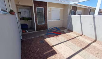 Casa com 2 dormitórios à venda, 55 m² por R$ 305.000,00 - Olaria - Canoas/RS