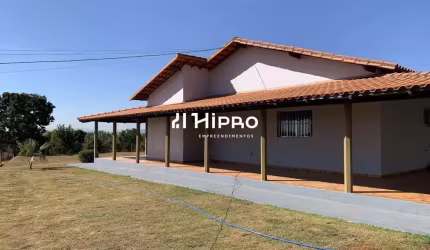 Sítio em Chacreamento Fechado em Serra Azul/Mateus Leme