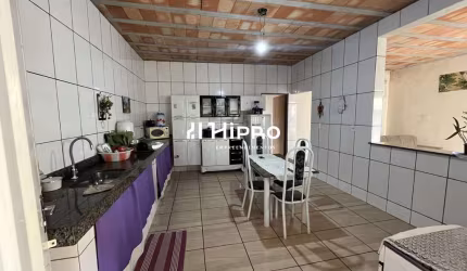 Galpão com Casa em Lote de 360m² – Ideal para Empresas, Igrejas ou Renda Extra!