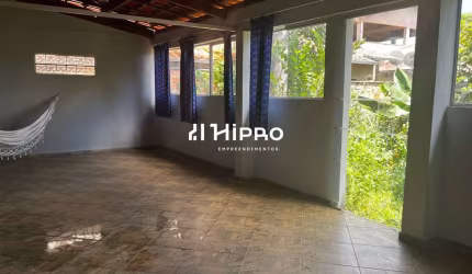 Casa espaçosa com pomar no Bairro Imperatriz – Mateus Leme