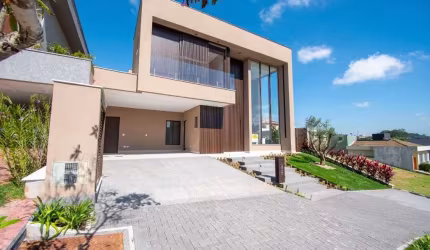 Casa com 4 dormitórios à venda em  Alphaville - Santana de Parnaíba/SP