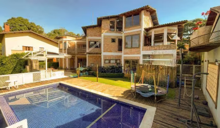 Casa com 4 dormitórios à venda, 500 m² por R$ 2.998.000,00 - Alpes da Cantareira - Mairiporã/SP