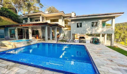 Casa com 3 dormitórios à venda, 400 m² por R$ 2.535.000,00 - Alpes da Cantareira - Mairiporã/SP