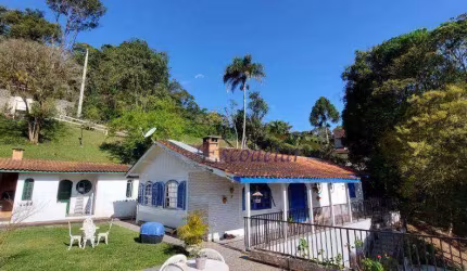 Casa com 3 dormitórios à venda, 200 m² por R$ 950.000,00 - Caraguatá - Mairiporã/SP