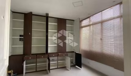 SALA COMERCIAL CENTRO PRÓXIMO À MARECHAL DEODORO