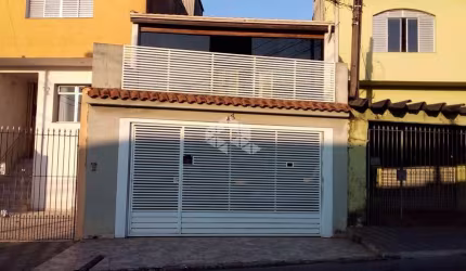 CASA TÉRREA ASSOBRADADA INDEPENDÊNCIA IMPECÁVEL