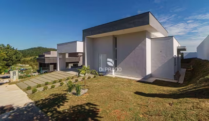 Casa em condomínio, com 321m² em Itupeva/SP.