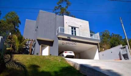 Venda casa ,condomínio Capital  Ville , Cajamar SP.  Em um terreno de 600m² e 360 m² de área construída ,  aceita permuta por até 3 apartamentos.