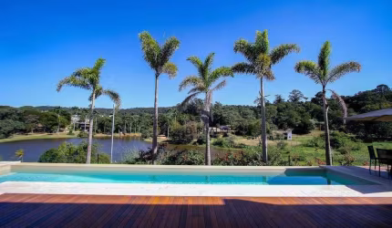 Casa à venda com vista para o Lago no Fazenda Serrazul - Itupeva/SP