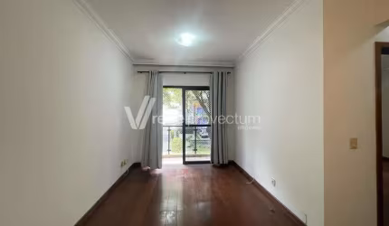 Apartamento com 2 quartos para alugar na Rua Maria Monteiro, 1675, Cambuí, Campinas, 65 m2 por R$ 2.500