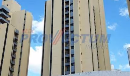 Apartamento com 2 quartos para alugar na Rua Hermantino Coelho, 501, Mansões Santo Antônio, Campinas, 70 m2 por R$ 2.700
