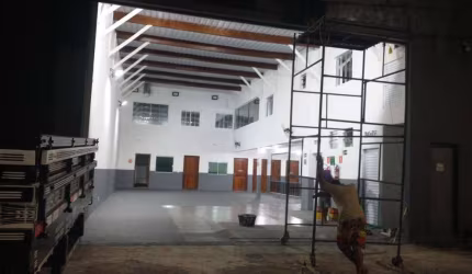 Galpão à venda em Praia Grande, Boqueirão, 10 x 25m²