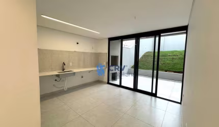 Sobrado com 3 dormitórios à venda, 140 m² por R$ 840.000,00 - Portal de Versalhes 1 - Londrina/PR