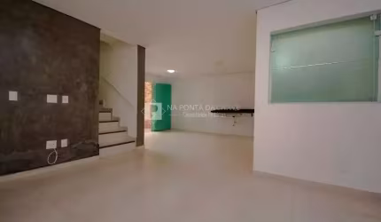 Casa com 3 quartos à venda na Rua Armando Backx, 144, Demarchi, São Bernardo do Campo por R$ 795.000