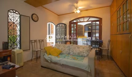 Casa com 4 quartos à venda na Rua Zurich, 372, Taboão, São Bernardo do Campo por R$ 1.050.000