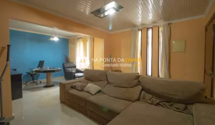 Casa com 3 quartos à venda na Rua Riskallah Abib, 131, Nova Petrópolis, São Bernardo do Campo por R$ 895.000