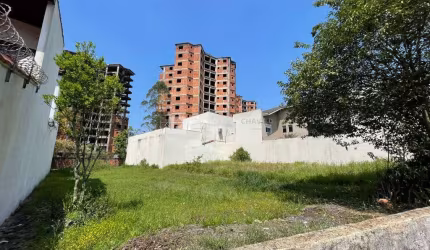 Terreno à venda na Rua Gabriel de Souza, Parque Espacial, São Bernardo do Campo por R$ 900.000