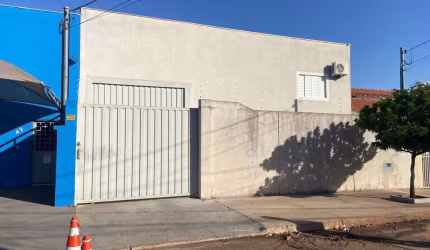 Terreno com salão comercial de 280 metros quadrados