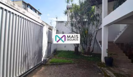 Casa espaçosa e bem localizada com Quintal, 3 Dormitórios e 2 Vagas – 360 m² por R$ 549.000! Chanadour. Oportunidade única!