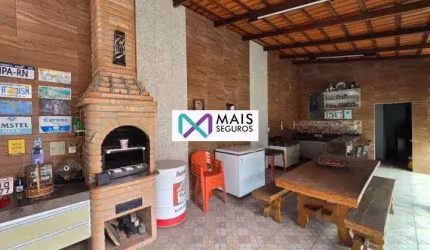 Ótima Casa com 4 dormitórios, armário embutido, área gourmet e piscina, 6 vagas de garagem, à venda, 220m² - Bom Pastor