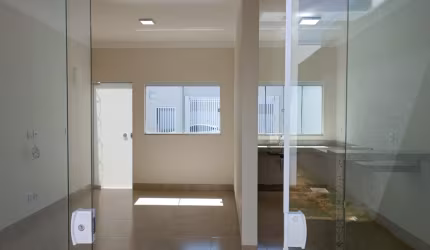 2 casas a venda , independentes , em ótima localização ,oportunidade