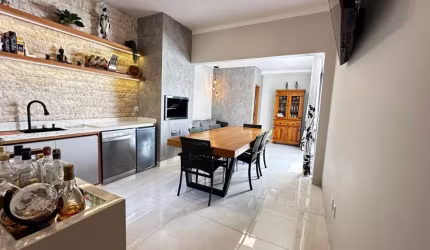 linda casa , moderna e espaçosa com alto padrão de acabamento